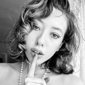 Meet your Posher, Hailey Jean